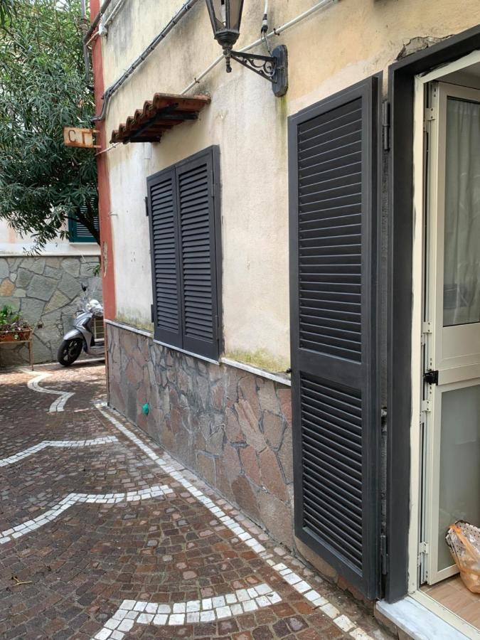 La Casetta Di Carme 那不勒斯 外观 照片